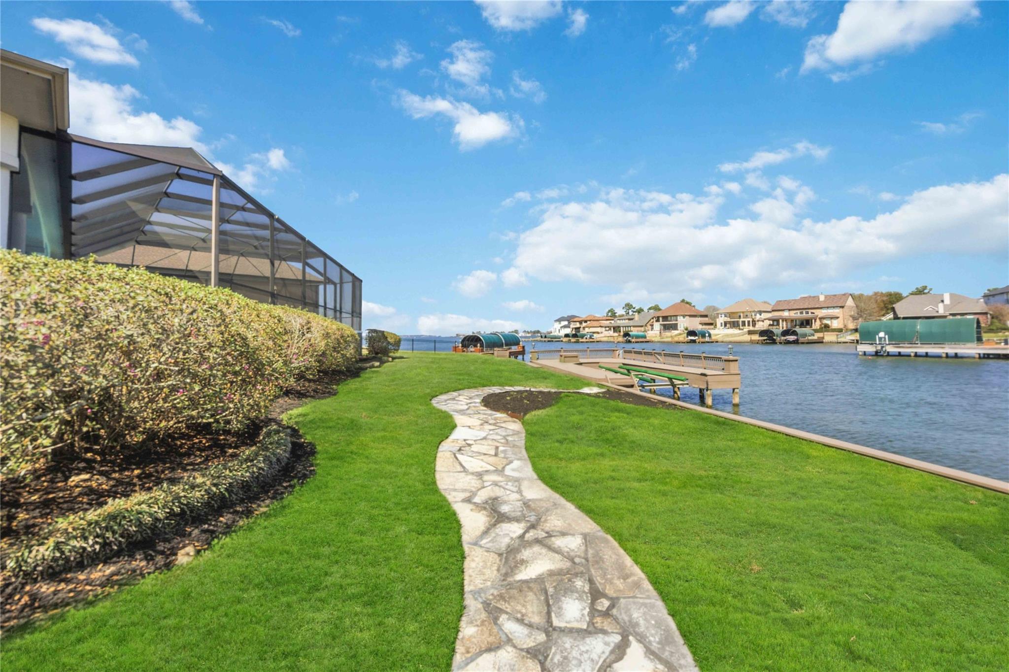 12336 White Oak Point
