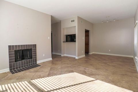 Photo of 2025 Augusta Drive #1005, Houston, TX 77057 (MLS # 72166221)