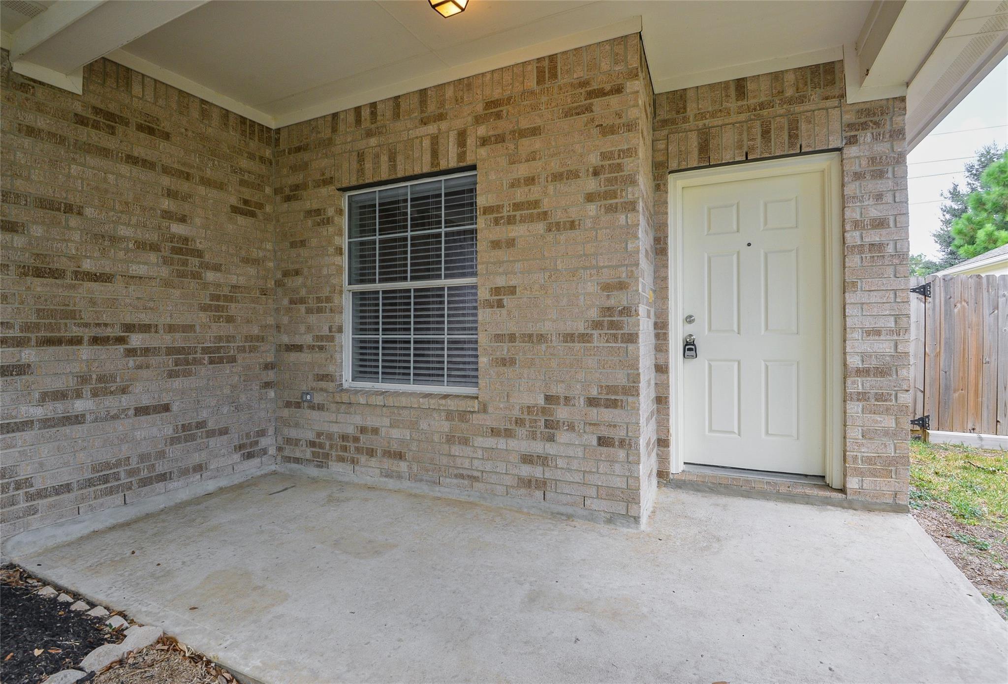 6627 Stonecross Creek Lane