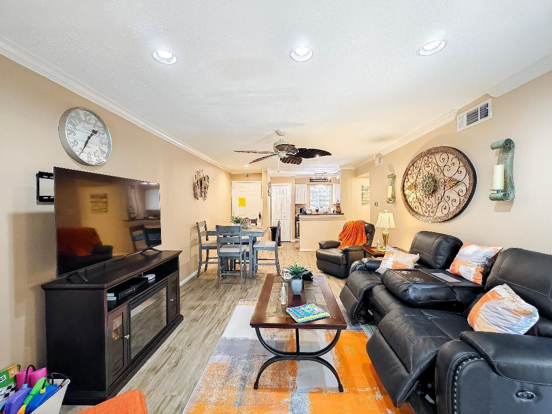 12100 Melville Dr 628