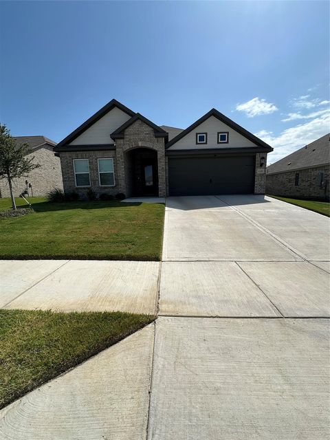Photo of 1109 Costa Vista Trail, Fort Worth, TX 76108 (MLS # 26766368)