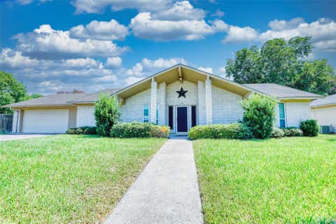 Photo of 607 Rosewood Drive, Victoria, TX 77901 (MLS # 25882157)
