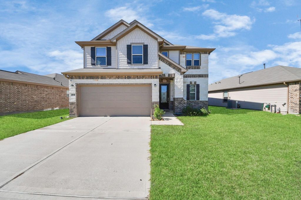 Photo of 2018 Damasi Lane, Fresno, TX 77545 (MLS # 17811533)