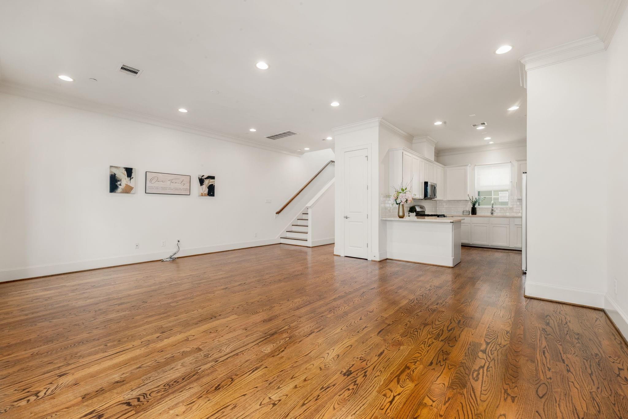 4031 Bellefontaine Street 128