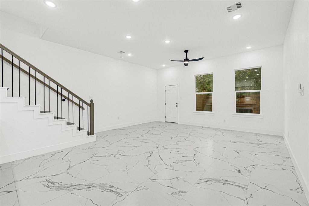 Photo of 9316 Waller Street, Houston, TX 77012 (MLS # 12985948)