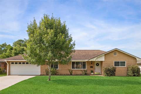 Photo of 8922 Springview Lane, Houston, TX 77080 (MLS # 38305398)