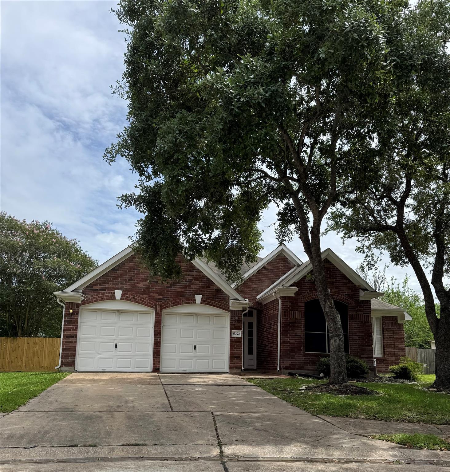 17303 Kenton Crossing Lane