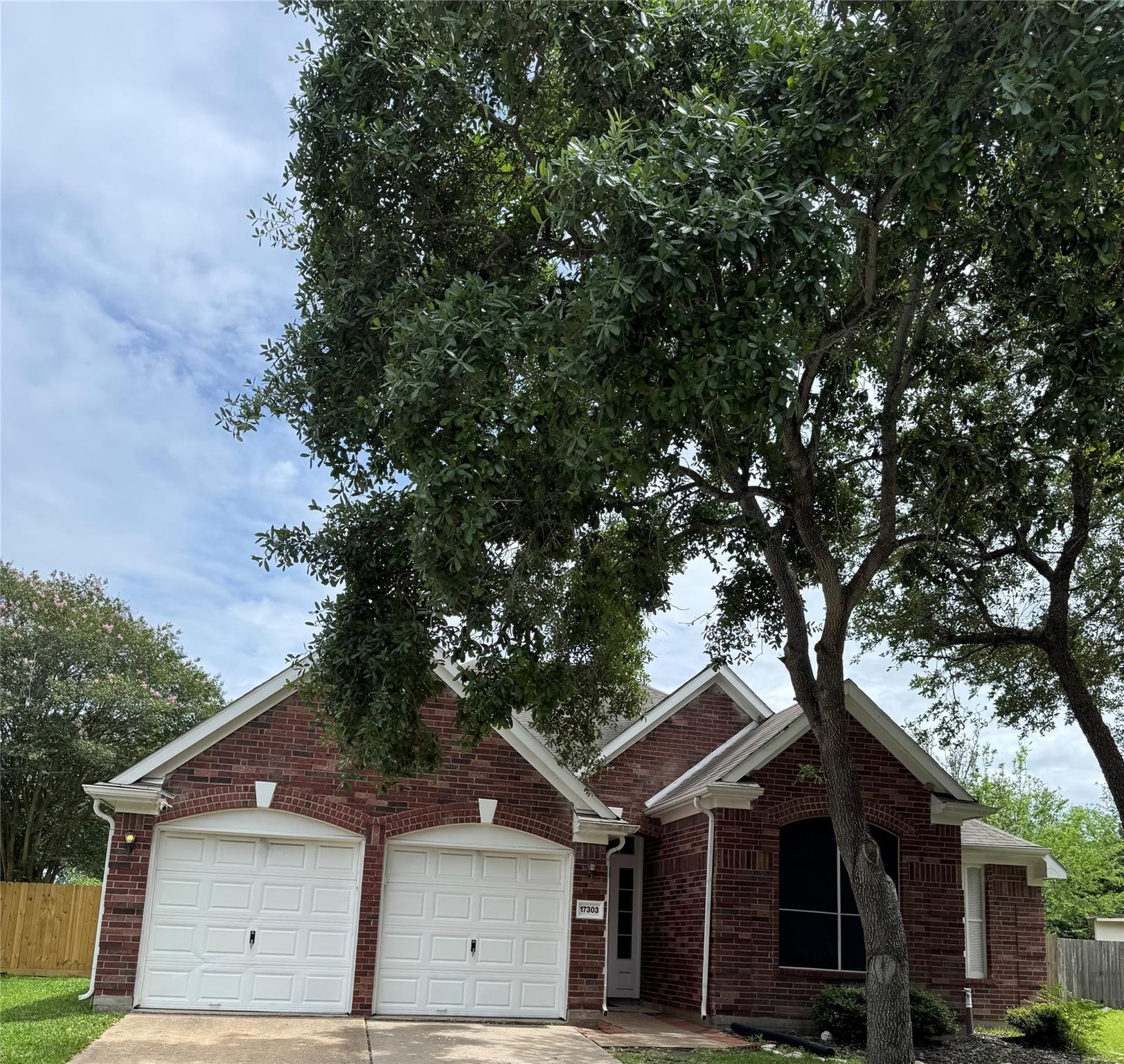 17303 Kenton Crossing Lane