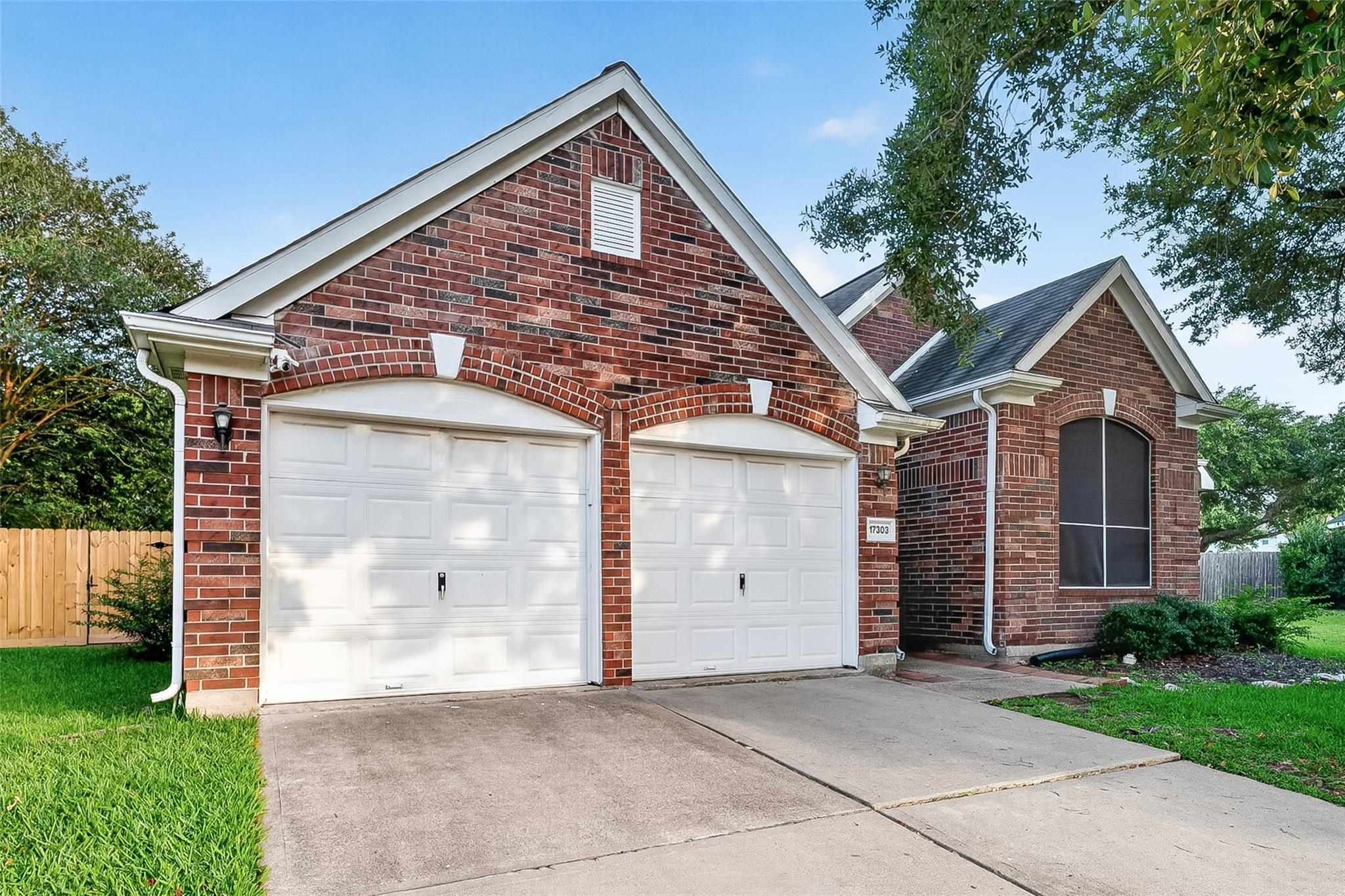 17303 Kenton Crossing Lane