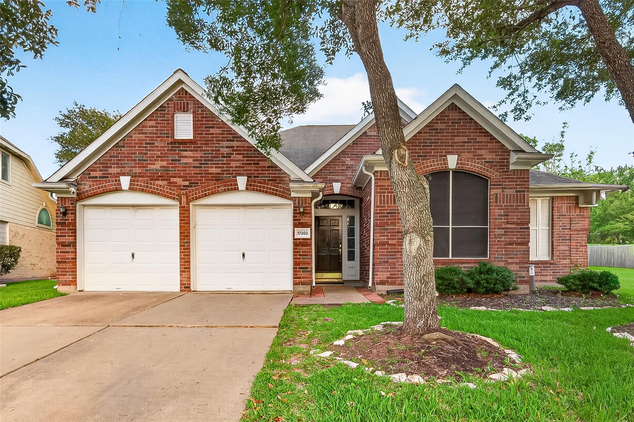 17303 Kenton Crossing Lane