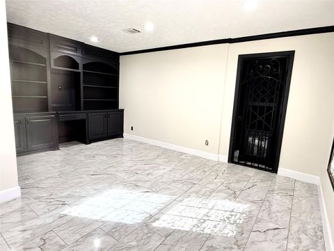 Tiny photo for 2502 Lake Gardens Court, Kingwood, TX 77339 (MLS # 38973510)