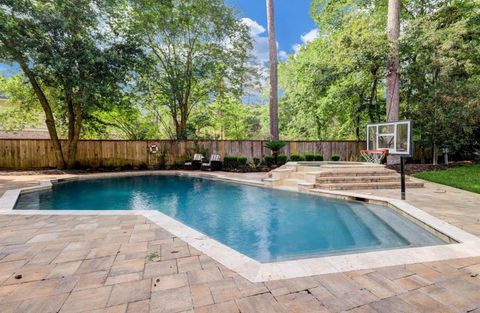 Tiny photo for 2502 Lake Gardens Court, Kingwood, TX 77339 (MLS # 38973510)