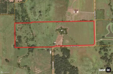 Photo of 5208 Mensik Road, Schulenburg, TX 78956 (MLS # 87255113)