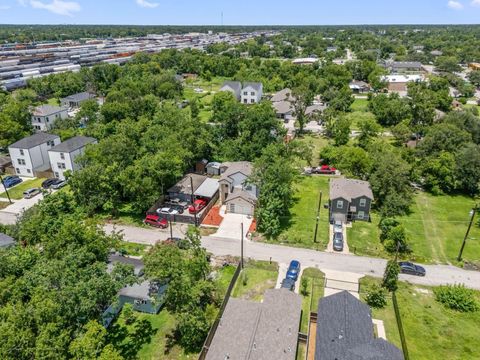 Tiny photo for 7831 Sandy Street, Houston, TX 77028 (MLS # 37188272)