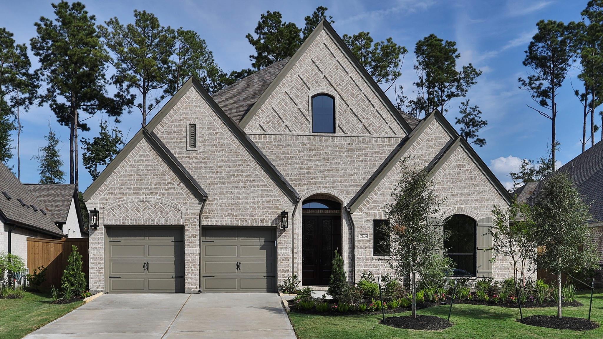 21935 Gateway Arch Drive