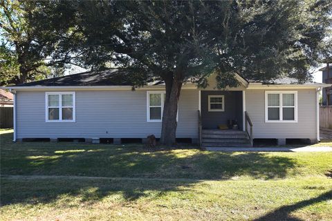 Photo of 202 Wahl Street, Crosby, TX 77532 (MLS # 93003425)