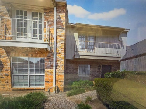 Photo of 6111 Beverly Hill Street #28, Houston, TX 77057 (MLS # 77960692)