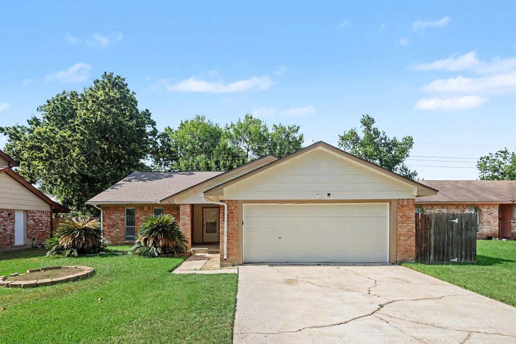 Photo of 5307 Enchanted Mist Drive, Humble, TX 77346 (MLS # 97260106)