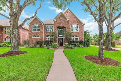 Photo of 1915 Stormcroft Circle, Katy, TX 77450 (MLS # 97354348)