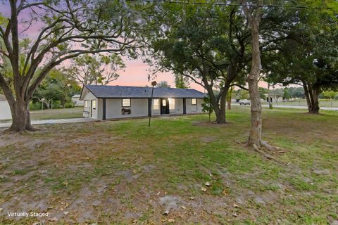 15529 Pine Street Santa Fe TX 77517