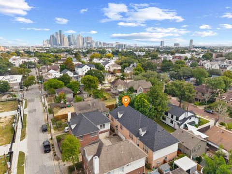 1519 1/2 Welch Street Houston TX 77006
