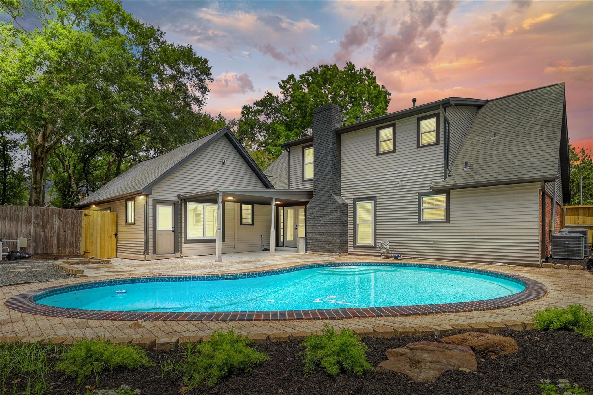 402 Bauxhall Court