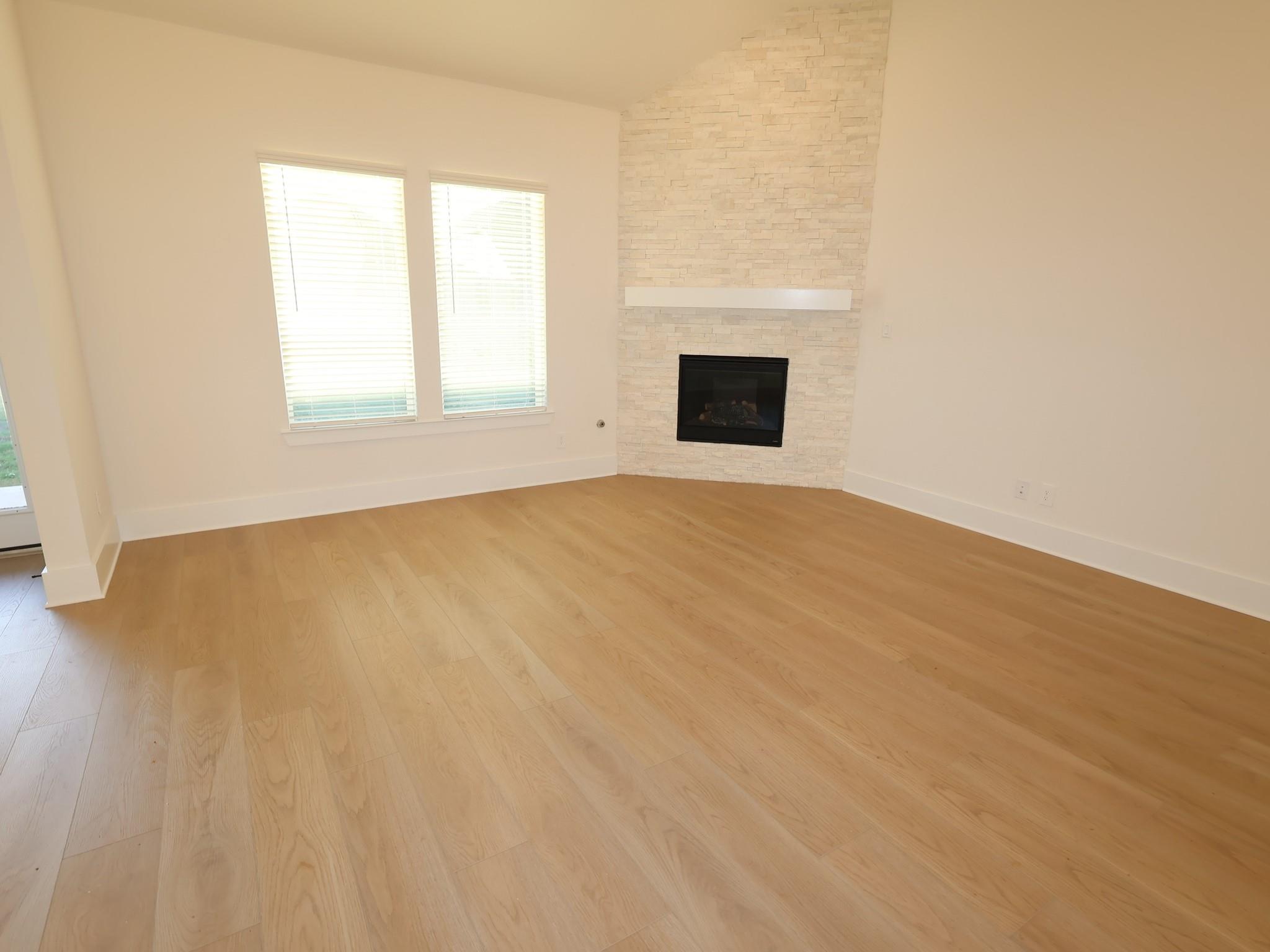 21703 Hibiscus Hedge Trail