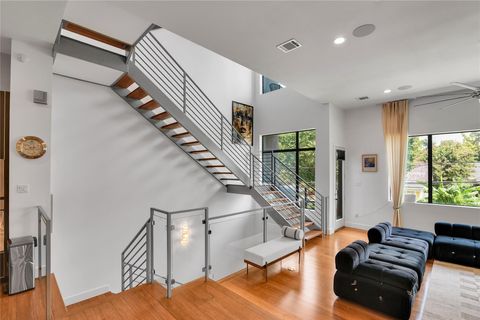 Photo of 1411 Hickory Street, Houston, TX 77007 (MLS # 28283249)