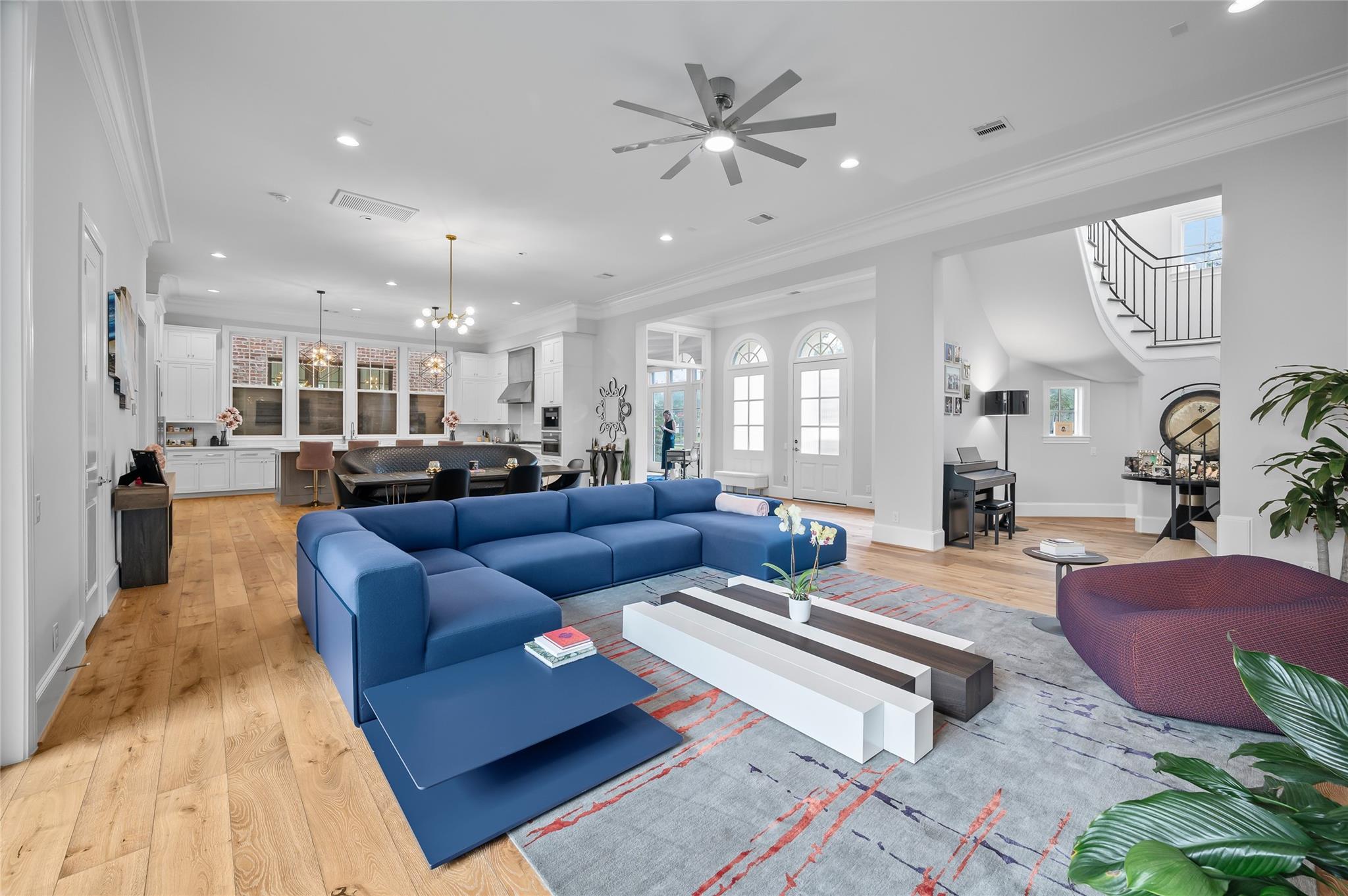7506 Cuadro Lane