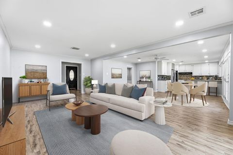 Homes For Sale - 9766 Westview Drive<br/> Houston, TX 77055