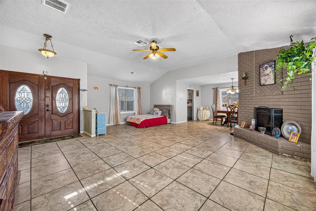 Photo of 7403 Seminole Street, Baytown, TX 77521 (MLS # 76454586)