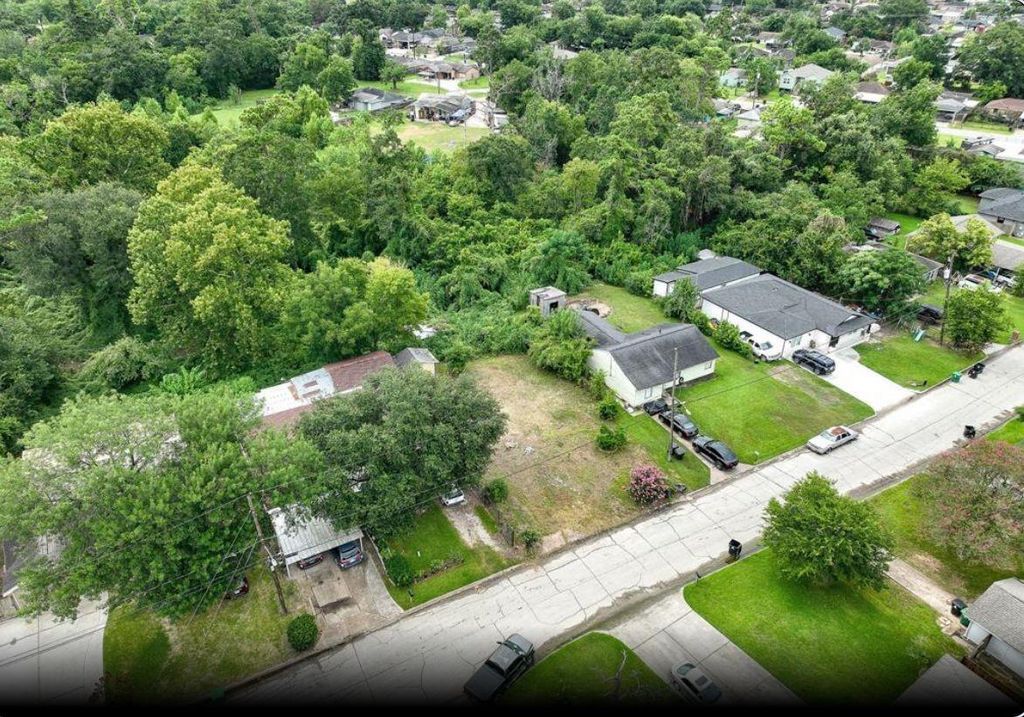 Photo of 9230 Forest View St St, Houston, TX 77078 (MLS # 97293554)