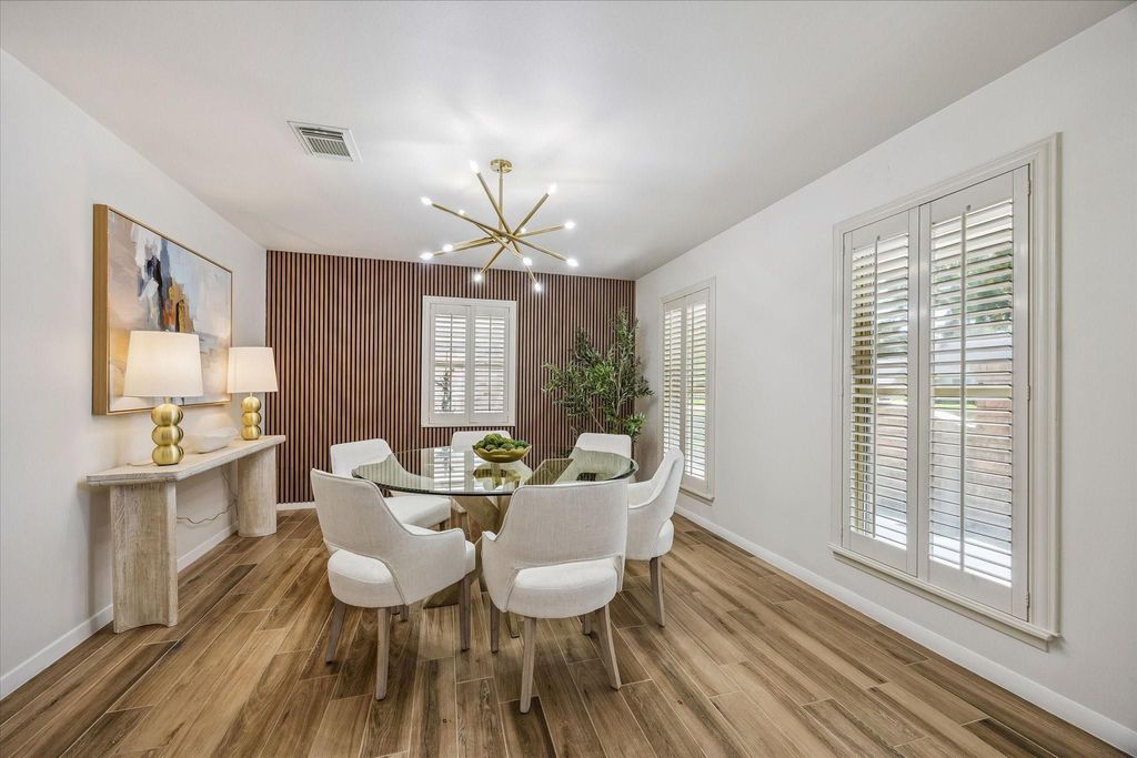 Photo of 11418 Ash Creek Drive, Houston, TX 77043 (MLS # 37215014)