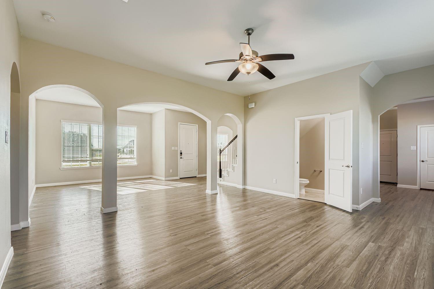 18315 Woods End
