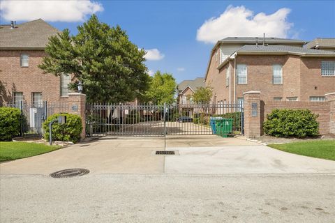 Tiny photo for 5638 Avalon Way, Houston, TX 77057 (MLS # 17239721)