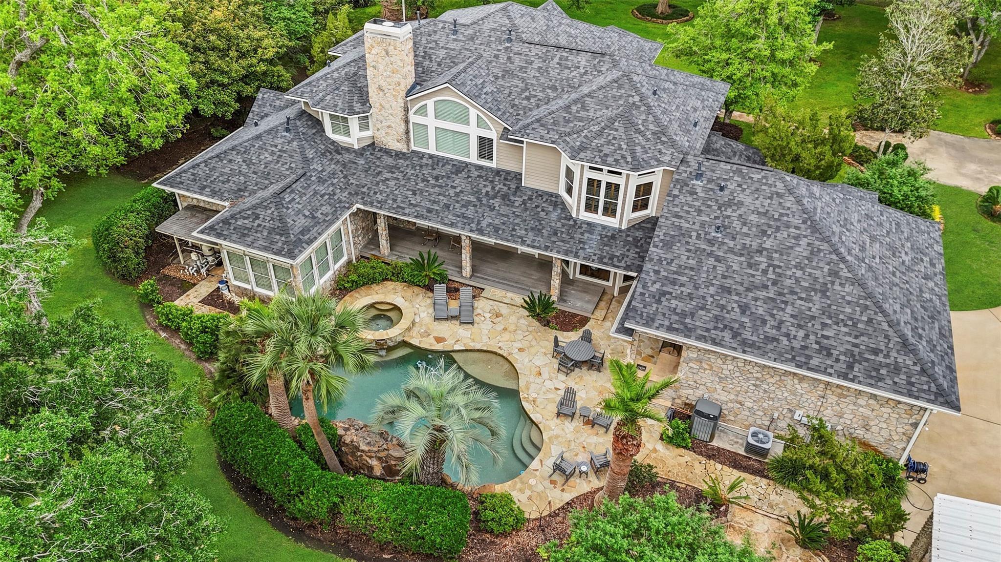 6111 Creekview Drive
