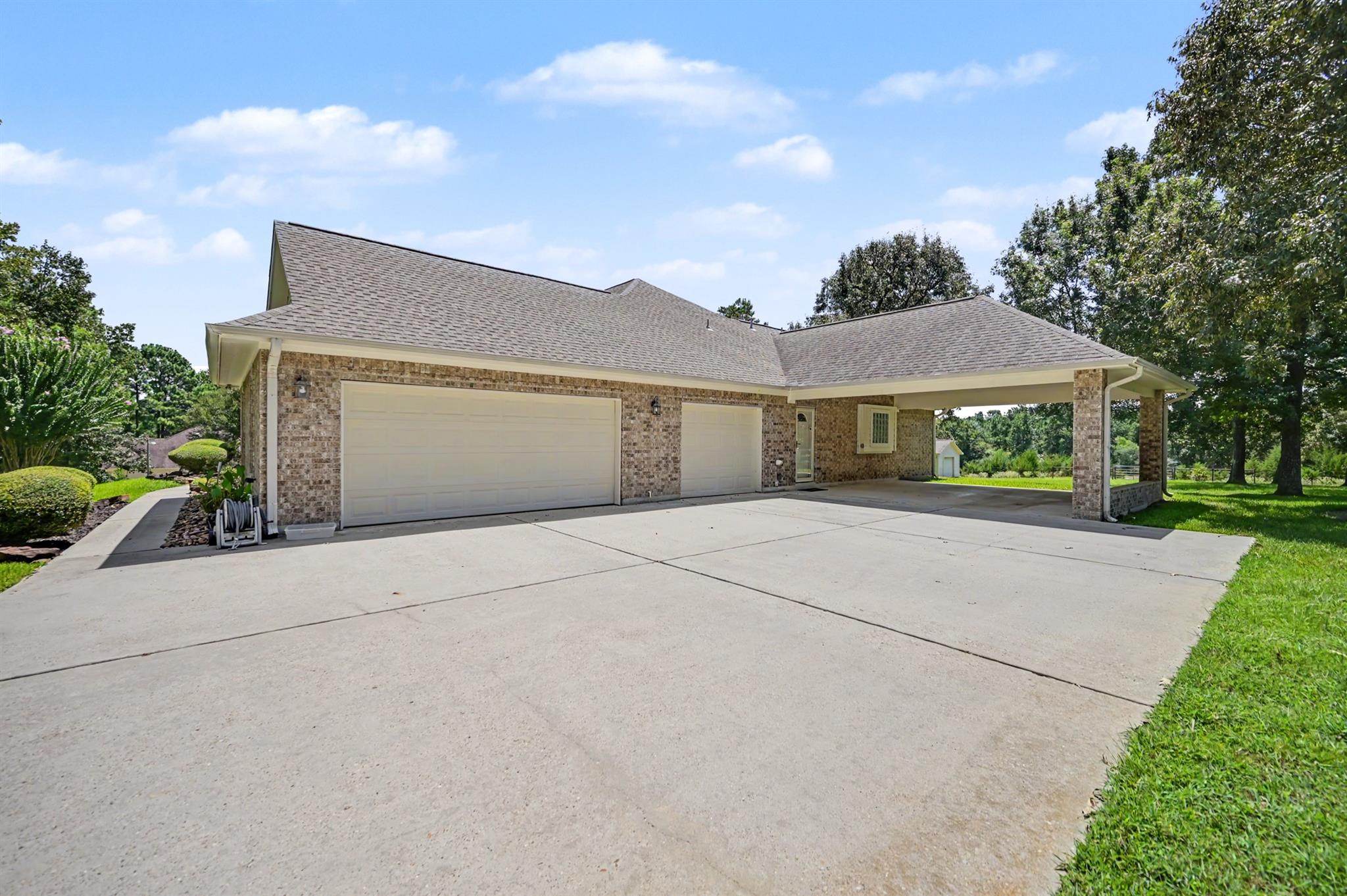 11644 King Edward Court