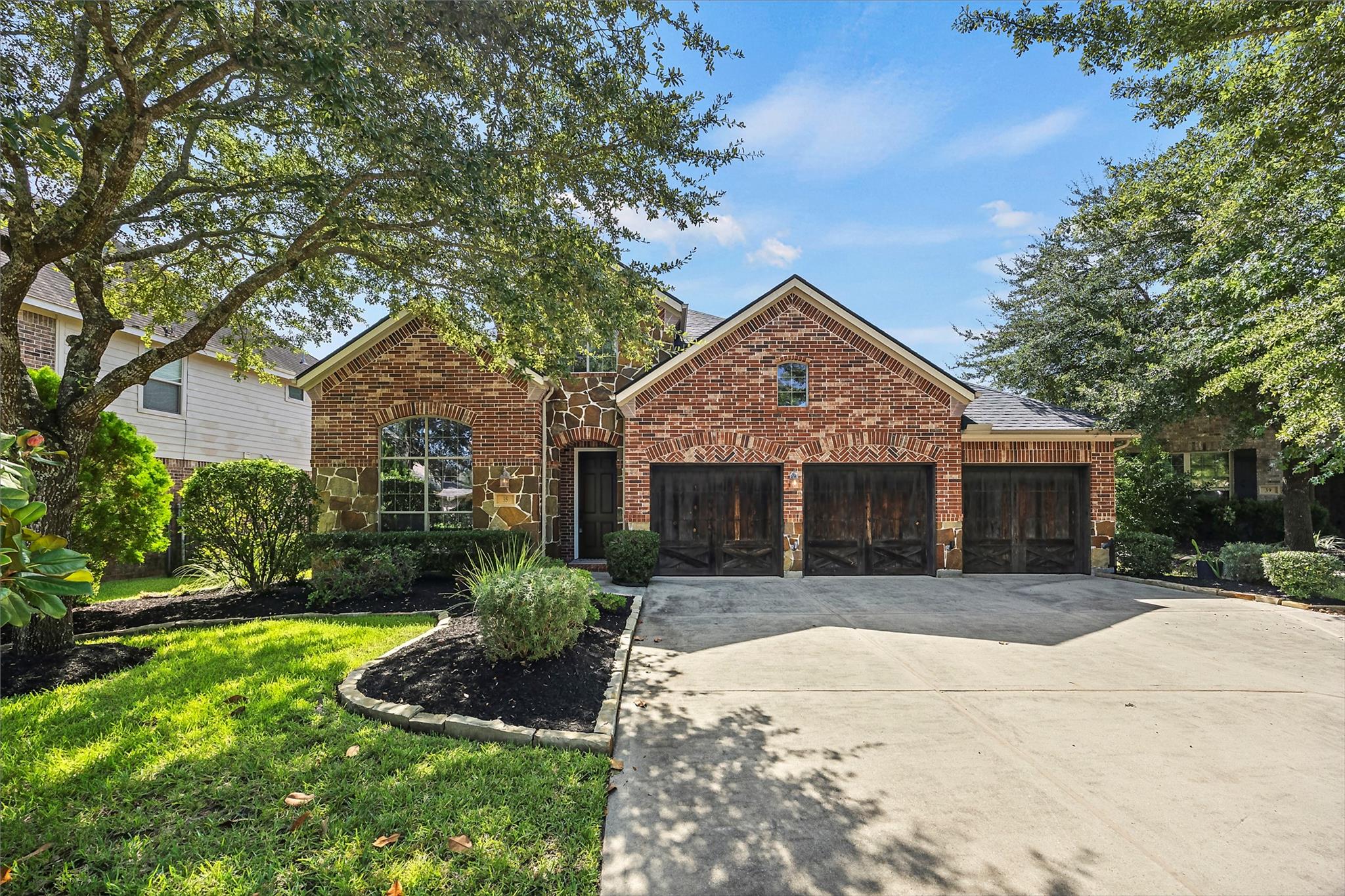 35 Woodmoor Place
