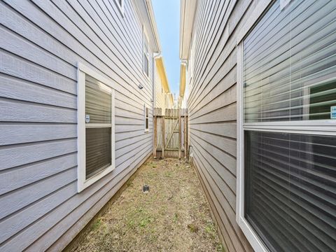 Tiny photo for 1405 Bailey Street, Houston, TX 77019 (MLS # 66894053)