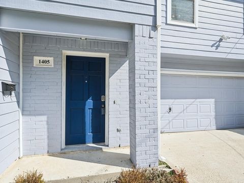 Tiny photo for 1405 Bailey Street, Houston, TX 77019 (MLS # 66894053)