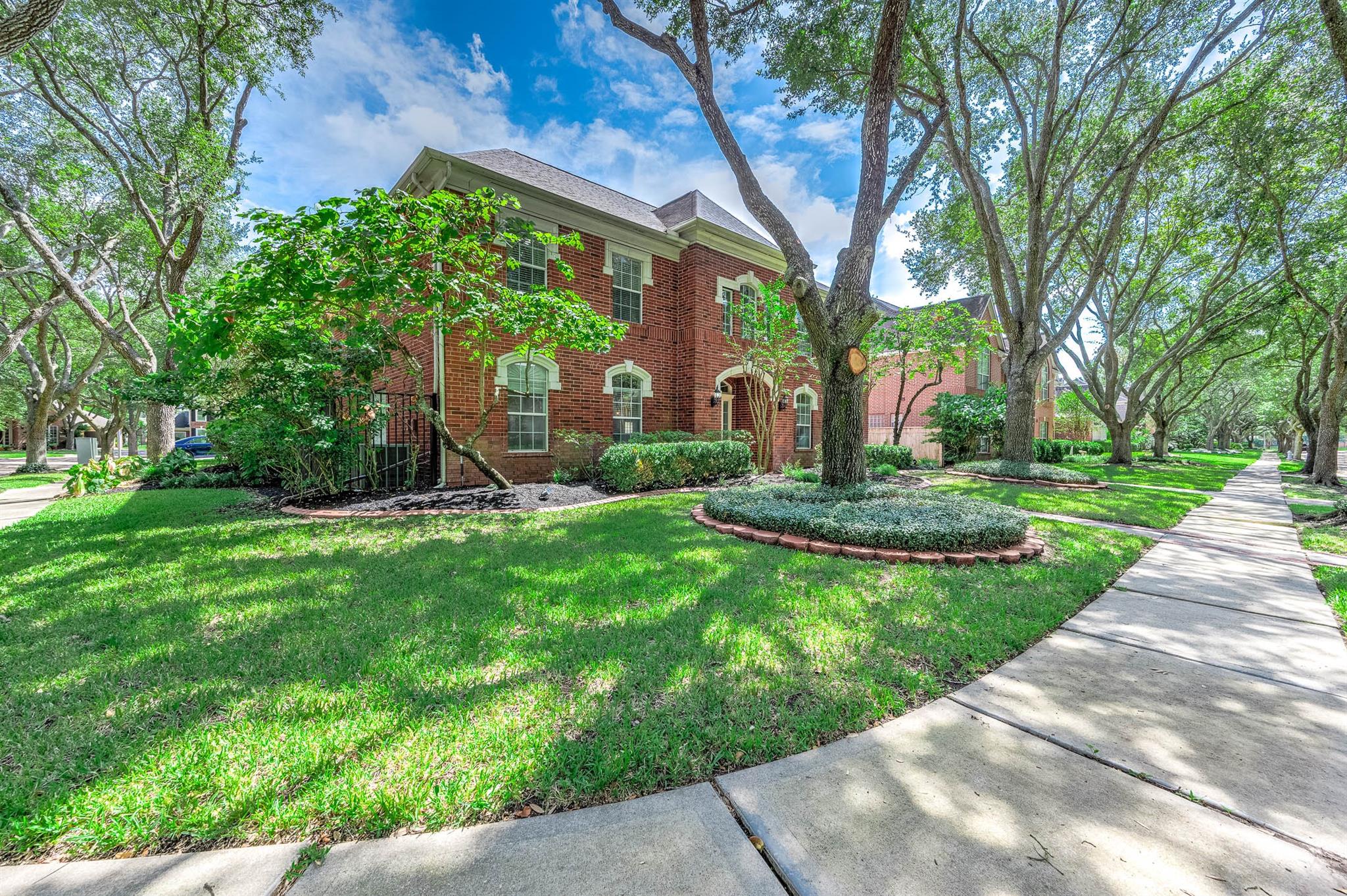 13 Turtle Creek Manor