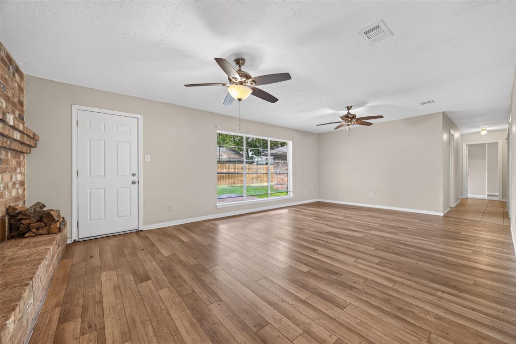 Photo of 2154 Oak Shores Drive, Houston, TX 77339 (MLS # 6390892)