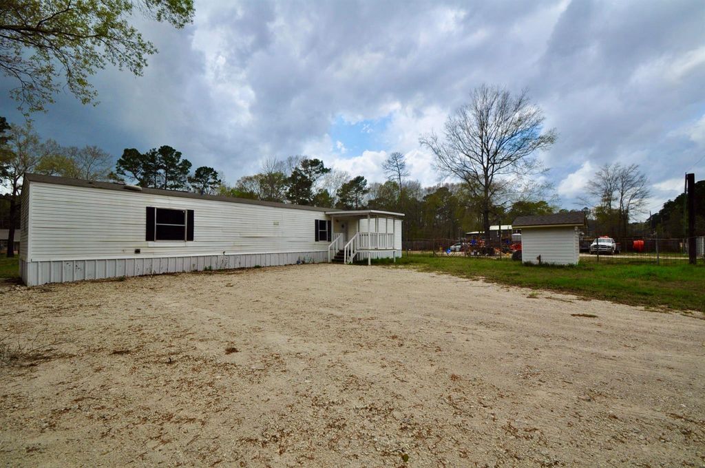 Photo of 25964 Thatcham, New Caney, TX 77357 (MLS # 72238369)