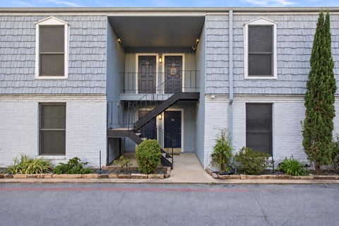 Photo of 1901 S Voss Road #33, Houston, TX 77057 (MLS # 12394331)
