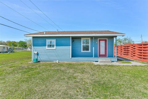 Photo of 20006 Sanchez Road, Alvin, TX 77511 (MLS # 31321112)