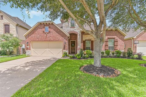 Photo of 281 Westwood Drive, League City, TX 77573 (MLS # 24649645)