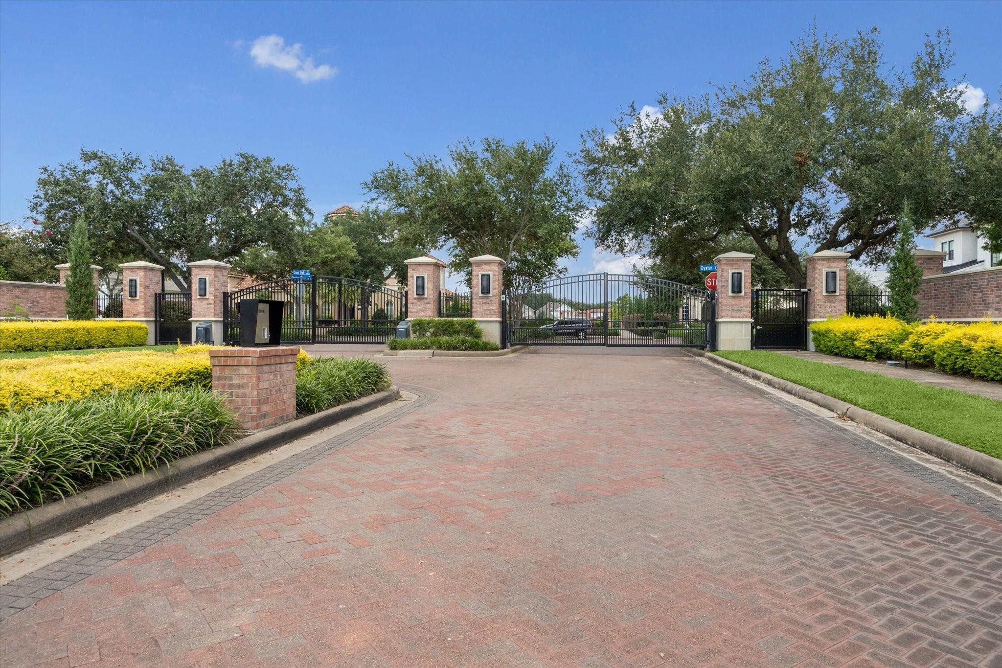 Sugar Land, Texas, 77478, United States, 4 Bedrooms Bedrooms, ,4 BathroomsBathrooms,Residential,Active,2032906