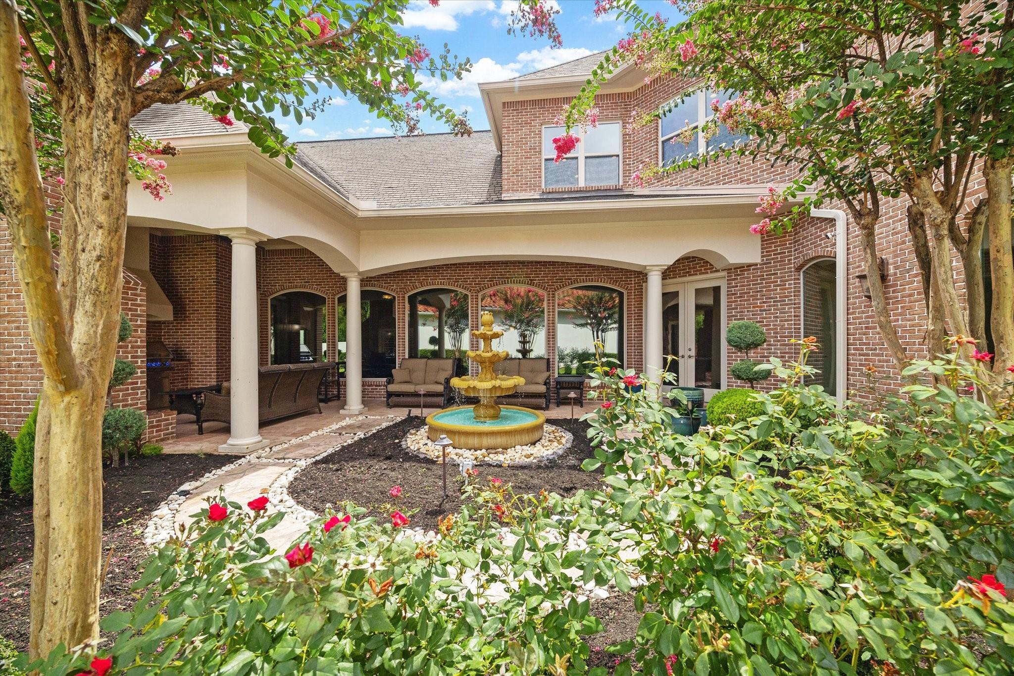 Sugar Land, Texas, 77478, United States, 4 Bedrooms Bedrooms, ,4 BathroomsBathrooms,Residential,Active,2032906