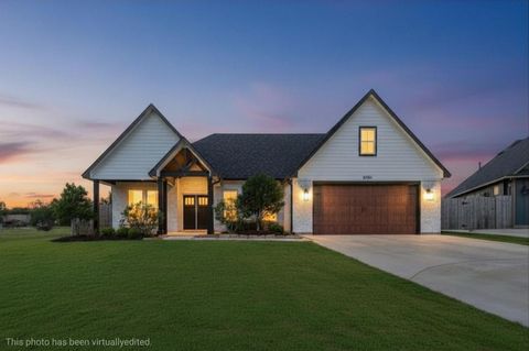 Photo of 800 Greystone Lane, Angleton, TX 77515 (MLS # 10577621)