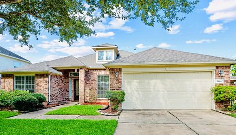 Photo of 1604 Spring Glen Lane, Pearland, TX 77581 (MLS # 81012328) Photo of 1604 Spring Glen Lane, Pearland, TX 77581 (MLS # 81012328)